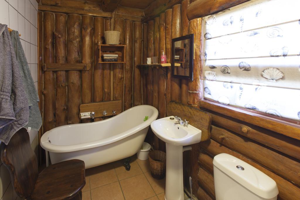 A Log Home At Buffalo Creek Buffeljagsrivier Eksteriør billede