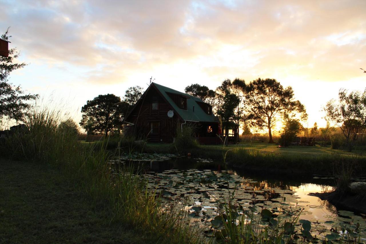 A Log Home At Buffalo Creek Buffeljagsrivier Eksteriør billede