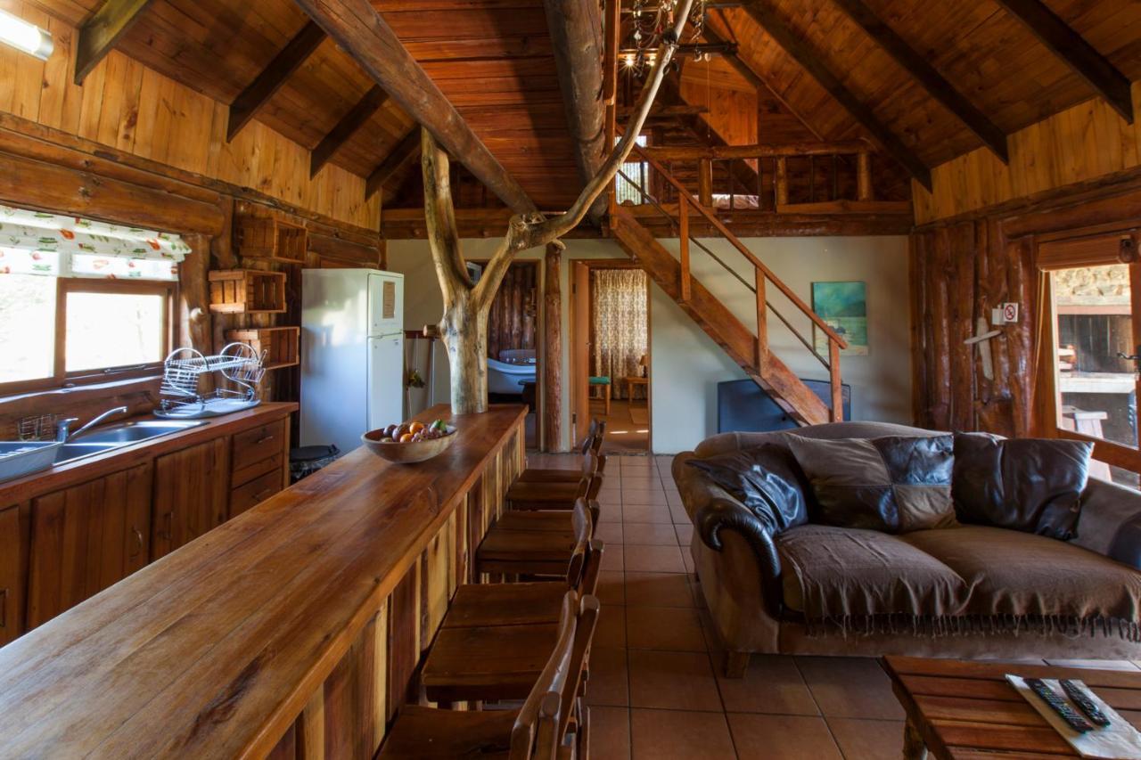 A Log Home At Buffalo Creek Buffeljagsrivier Eksteriør billede